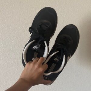 New Balance Black and White Athletic Shoes